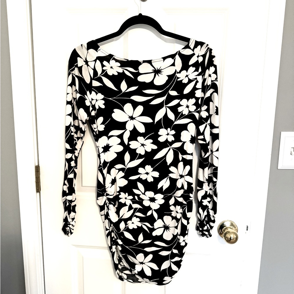 CARTISE ROUCHED TOP - Picture 3 of 6